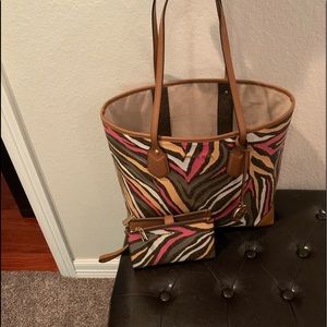 Michael Kors Eva Signature Tote Bag and Wallet